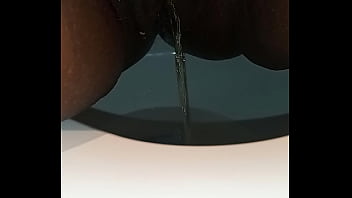 ebony bbw piss