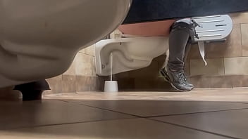 adyboy on toilet