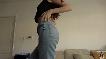 skinny jeans strip tease