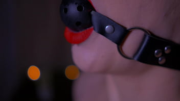 elf face pissing