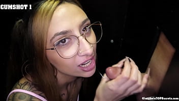 blond gloryhole fuck