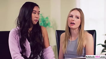 orgasms lesbian conception