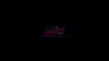 pumping pussy lip squirting