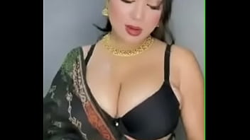 sunny leone matt